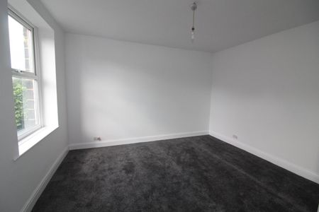 2 bedroom House To Let - Photo 4