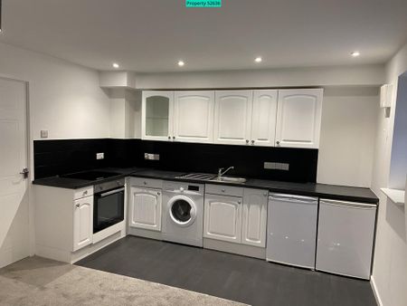 1 bedroom ground floor flat to rent - Photo 3