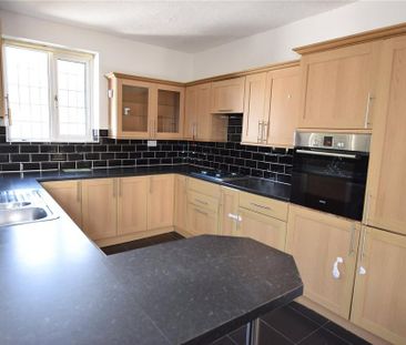 3 bedroom semi-detached house to rent - Photo 6