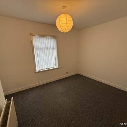 2 bedroom property to rent in St Helens - Photo 1