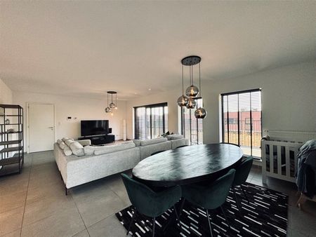 Luxueus appartement op de 1e verdieping met veel lichtinval - Photo 4