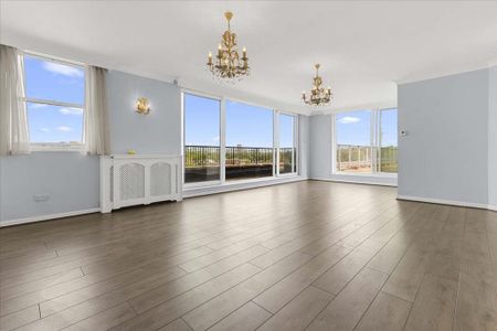 3 bedroom penthouse to rent - Photo 4