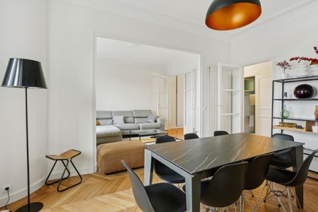 Appartement meublé avec balcons - Avenue de Suffren - Photo 3