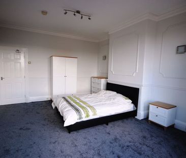 Morris Lane, Kirkstall - Photo 4