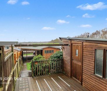 2 bedroom semi-detached house to rent - Photo 3