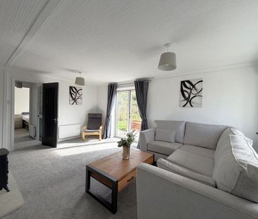 2 bedroom park home to rent - Photo 2