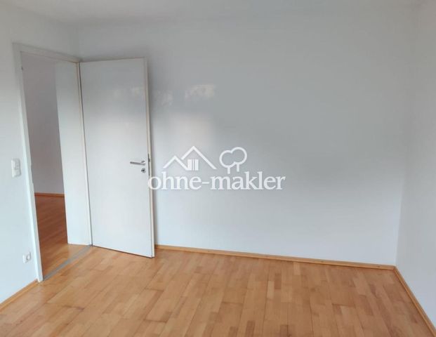 Wohnen mit Wohlfühlfaktor – 2-Zimmer-Wohnung mit Terrasse und Gartenmitbenutzung in München-Laim - Photo 1