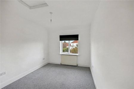 3 bedroom detached house to rent - Photo 3