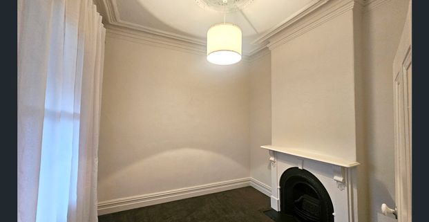 Prime Fitzroy North locale - Photo 1