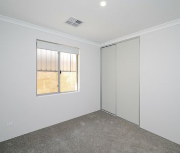 DUAL KEY LIVING - MAIN HOUSE - Photo 4