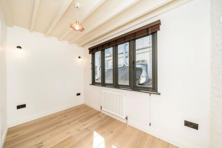 2 bedroom semi-detached house to rent - Photo 4