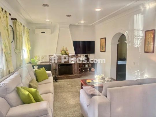 Chalet en alquiler en Las Lagunas - Campano - Photo 1