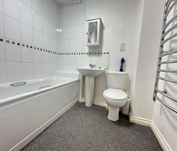 2 bedroom apartment to rent - Photo 2