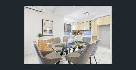 Renovated Apartment in Secure Building - Photo 3