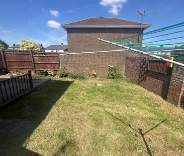 Tulip Tree Close - Photo 1