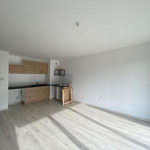 location Appartement T2 DE 41.46m² À AMIENS - Photo 2