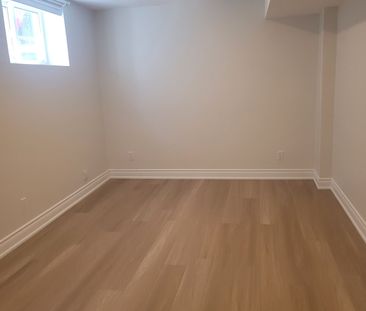 For Lease - 130 Widdifield Avenue, Newmarket, Ontario - Photo 5