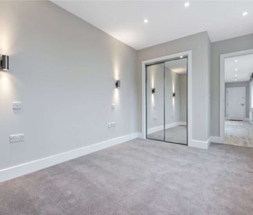 A stylish apartment in central Sevenoaks, finished to a very high specification throughout. - Photo 2