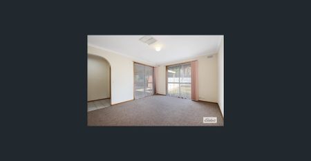 Charming 3-Bedroom Home with Spacious Outdoor Living – Perfect for Families! - Photo 2