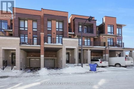 16 GRIFFITH STREET - Photo 3