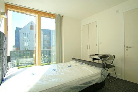 4 bedroom terraced house to rent - Photo 2