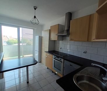 Location Appartement 4 pièces 75m² - Photo 4