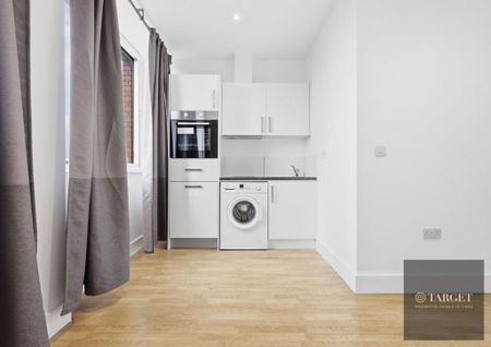 Studio to rent - Photo 2