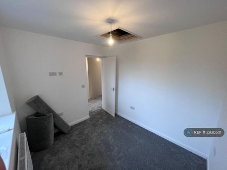 3 bedroom terraced house to rent - Photo 2