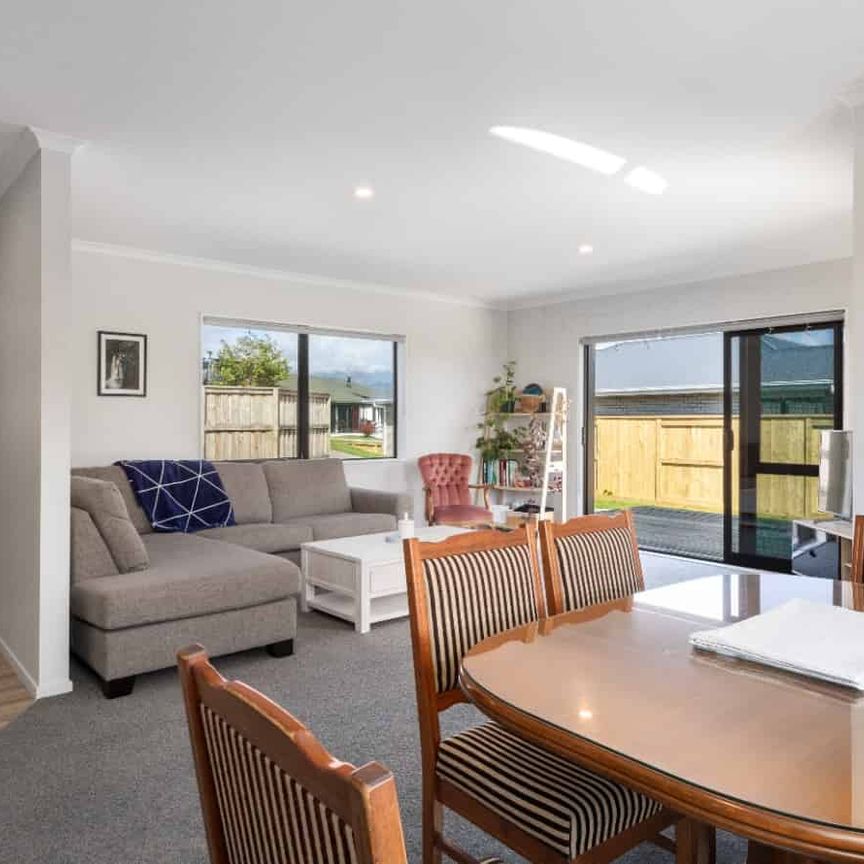 Fantastic Family Home in Katikati - Photo 1