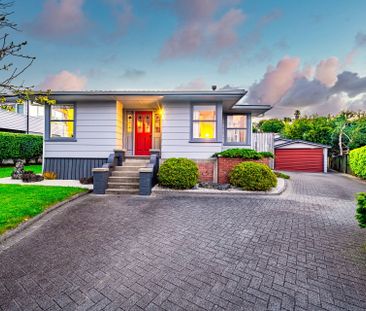 Sunny Family Home in Great location - Photo 6