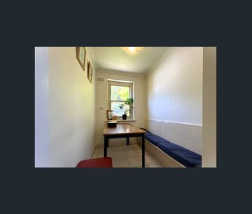 Art Deco Beauty - Photo 4