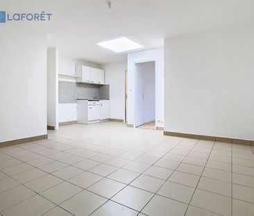 Appartement T2 près de GUIDEL à louer - Photo 2