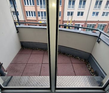 Charmante 1-Raumwohnung mit Pantryküche, Designbelag und Balkon - Photo 4