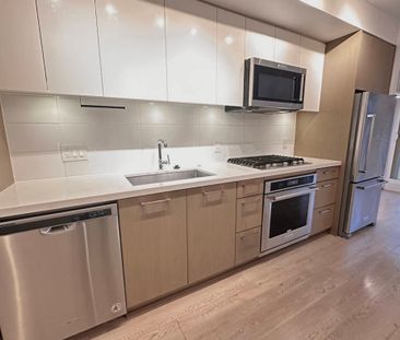 602-384 E 1st, Vancouver - Photo 2