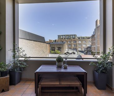 Chic, Contemporary & Cool – The Quintessential Warehouse Pad - Photo 3