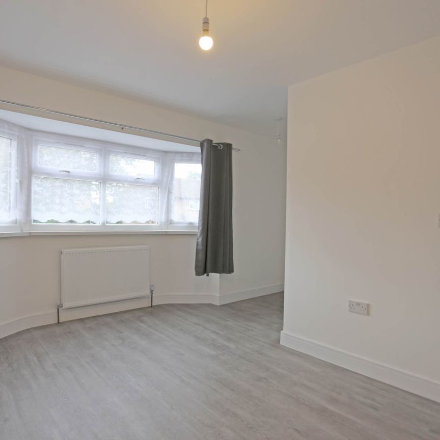 Price £2,500 pcm - Let - Photo 1