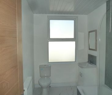 12 Prince Edward Park, Stranmillis, Belfast, BT9 5FZ - Photo 6