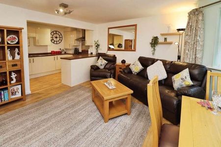 Riverside Court, New Ferry, CH62 - Photo 2