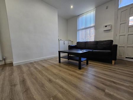 Beechwood Avenue, Burley - Photo 3