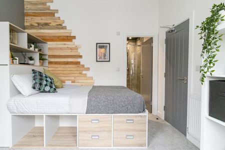 Montgomerie #80 - Photo 4