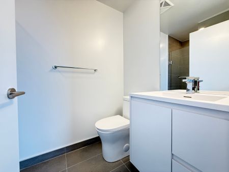 For Lease - 1 Quarrington Lane Unit# 2304, Toronto, Ontario - Photo 3