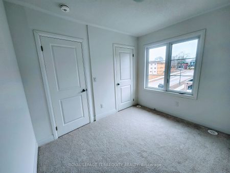 Townhouse For Lease | E8121472 - Photo 2