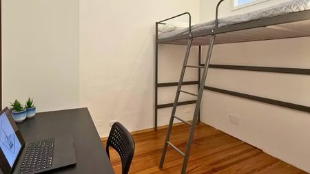 Via Carlo Castelnuovo delle Lanze, Turin, Piedmont 10137 - Photo 4