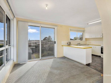 Large Family Home - Photo 3