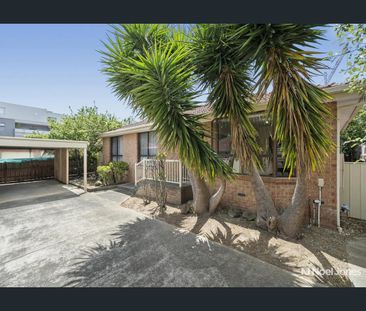 Walk to Ringwood Square, Costco & Eastland - Photo 4