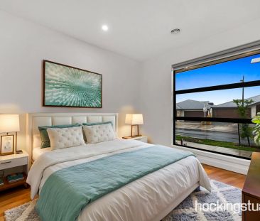 GREAT FAMILY HOME - Photo 4