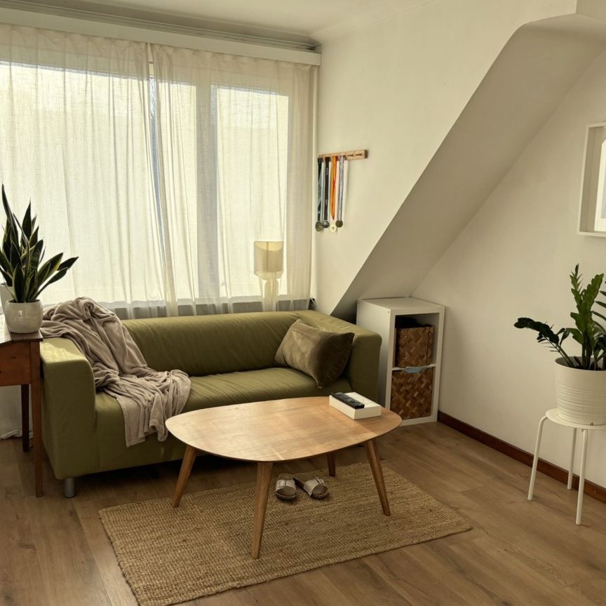 - GENT - Appartement met 1 slpk nabij St-Pietersstation - Photo 1