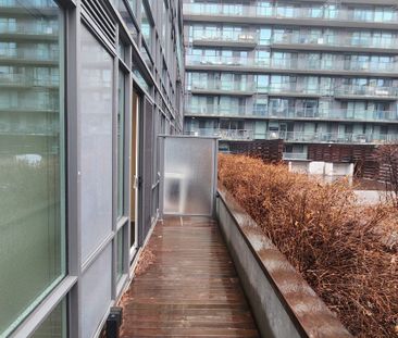 One plus den condo for rent Toronto ( No Parking ) - Photo 5