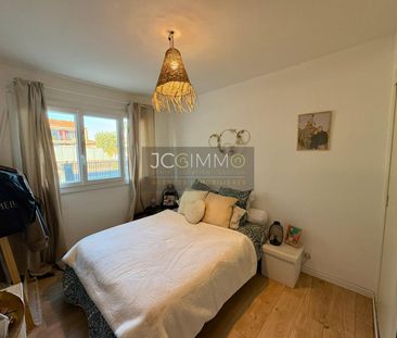 Location Appartement 2 pièces 46m² HYERES 83400 - Photo 6