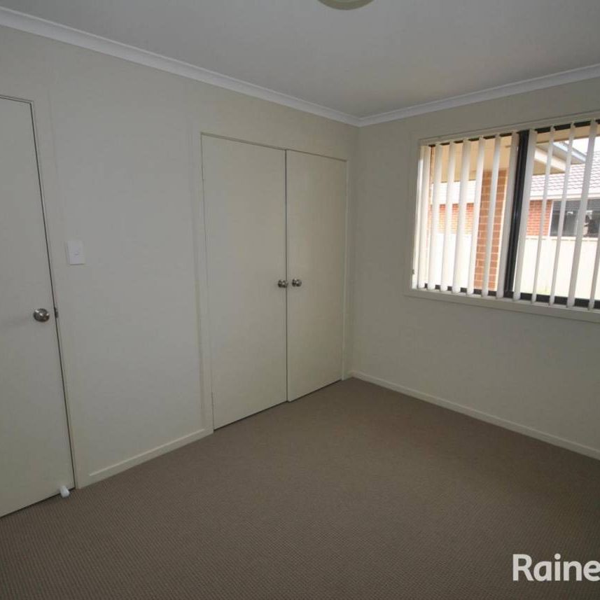 Charming 2 Bedroom Duplex - Photo 1